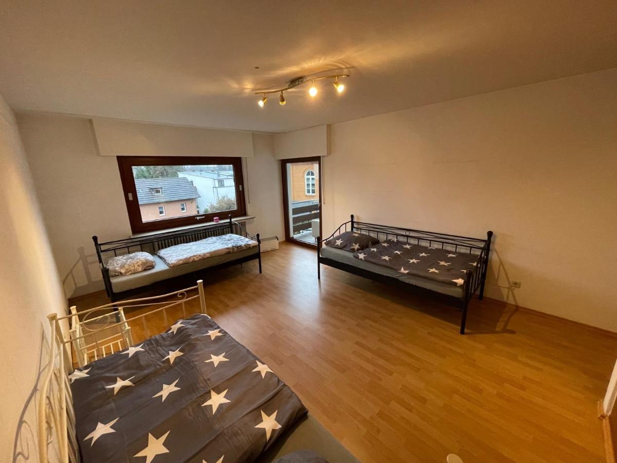 Bonn-Beuel Zentrale Ferienwohnung Mit Parkplaetzen Exterior foto